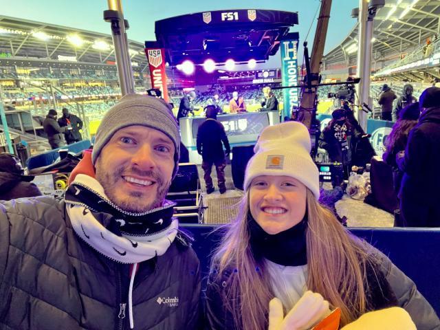 1643892026703097971.jpg 00.jpg